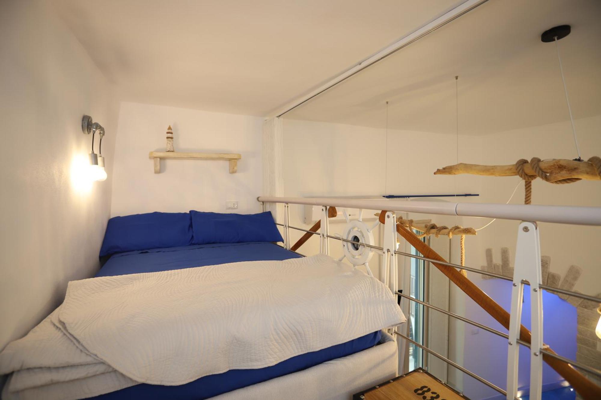 Piazzetta Petrone Apartments + Parking Vieste Zewnętrze zdjęcie