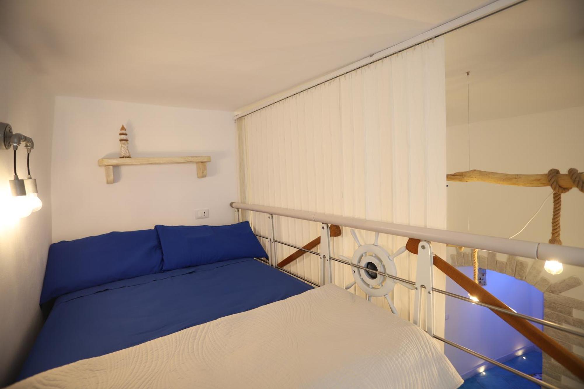 Piazzetta Petrone Apartments + Parking Vieste Zewnętrze zdjęcie