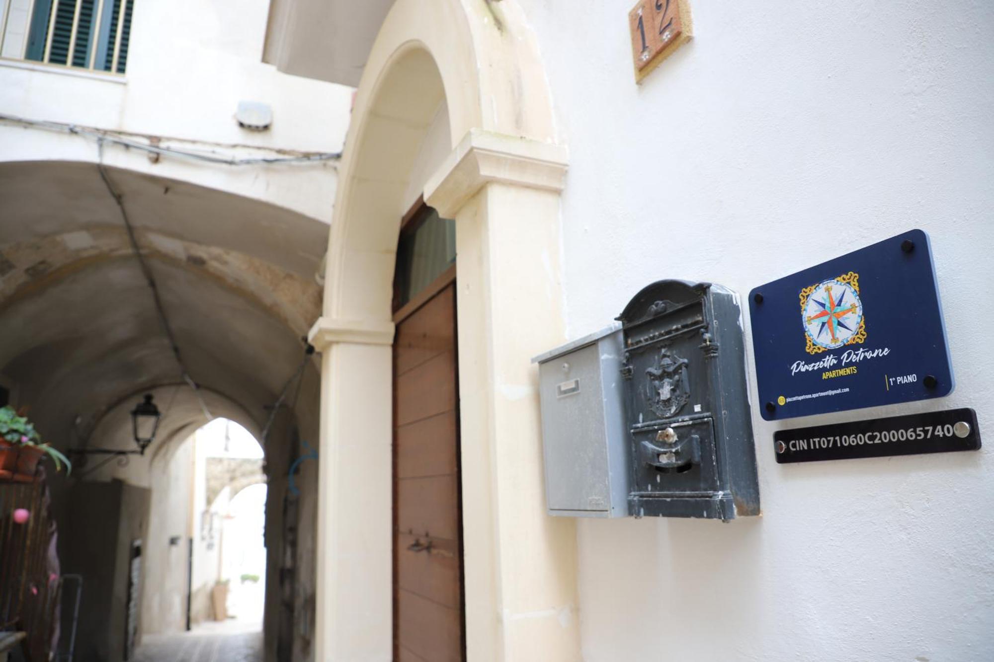 Piazzetta Petrone Apartments + Parking Vieste Zewnętrze zdjęcie